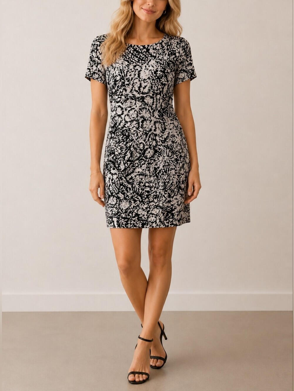 NEW ST.JOHN Airy 100% Silk black and white geometric pattern Stellar Gaze Sz. 12